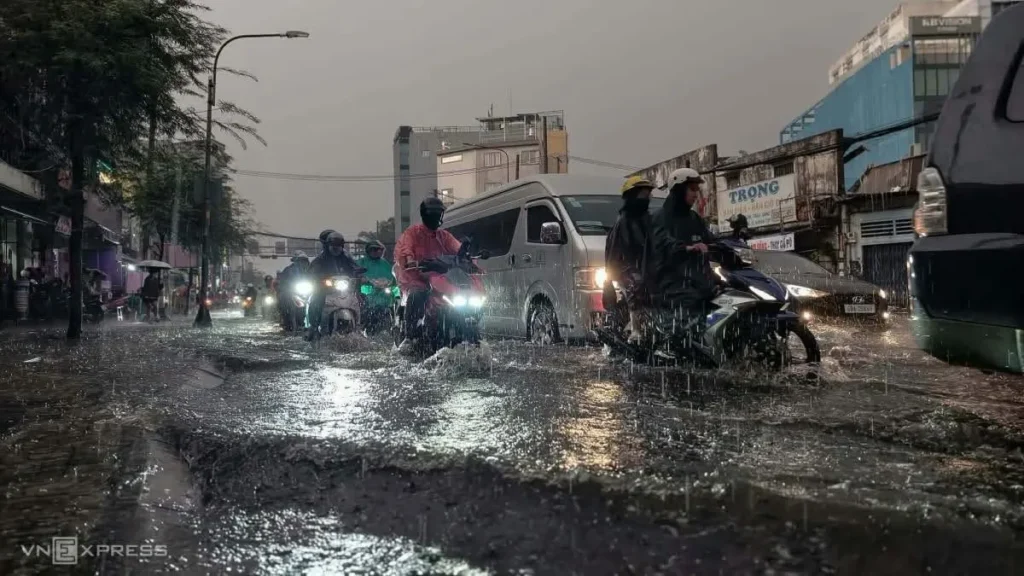 Heavy Rain Spell Begins Today In Ho Chi Minh City
