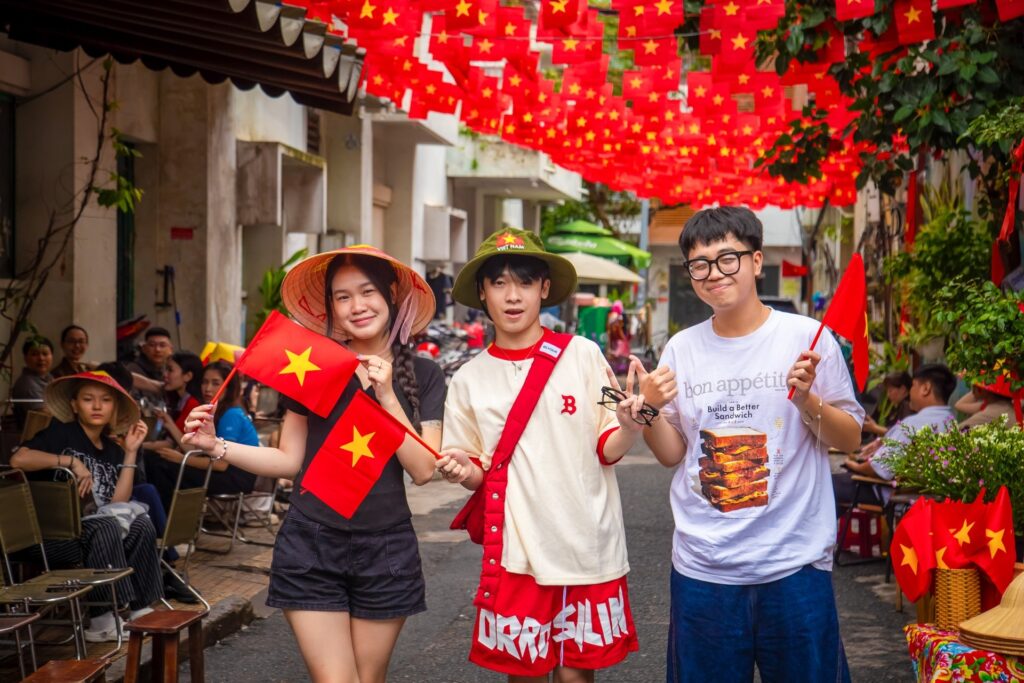 Vietnam Youth Campaign Reaches Millions Online Vietnam Youth Campaign Reaches Millions Online