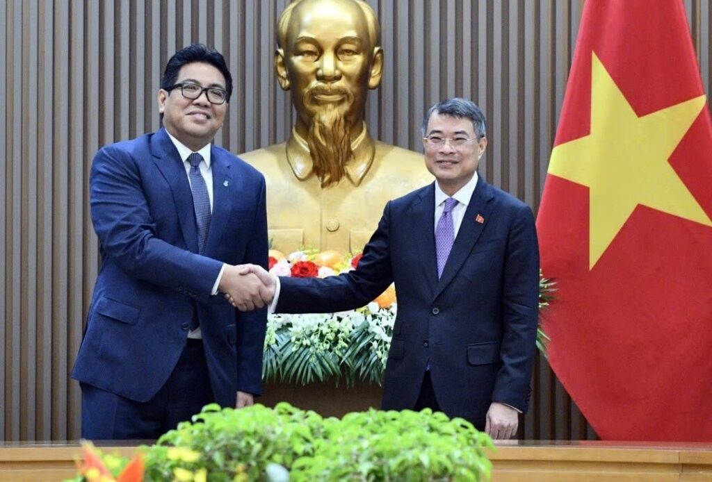 Vietnam Expects Most Economic Targets to Be Met Vietnam Expects Most Economic Targets to Be Met