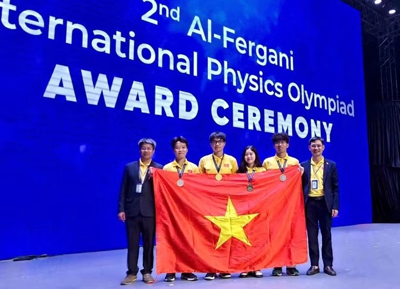 Vietnamese Students Win Four Medals in Physics Olympiad Vietnamese Students Win Four Medals in Physics Olympiad